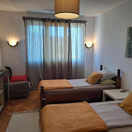 Apartamento Faris Donji Milanovac Exterior foto