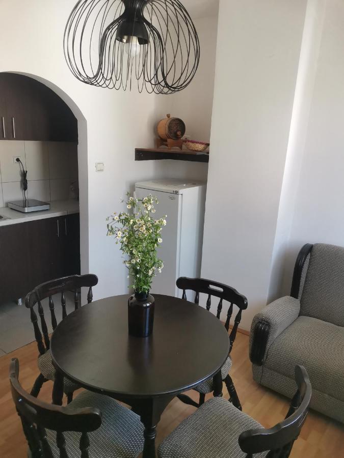 Apartamento Faris Donji Milanovac Exterior foto