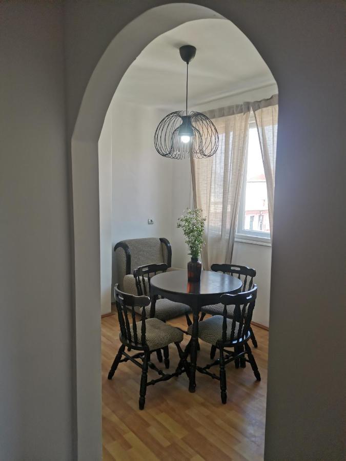 Apartamento Faris Donji Milanovac Exterior foto