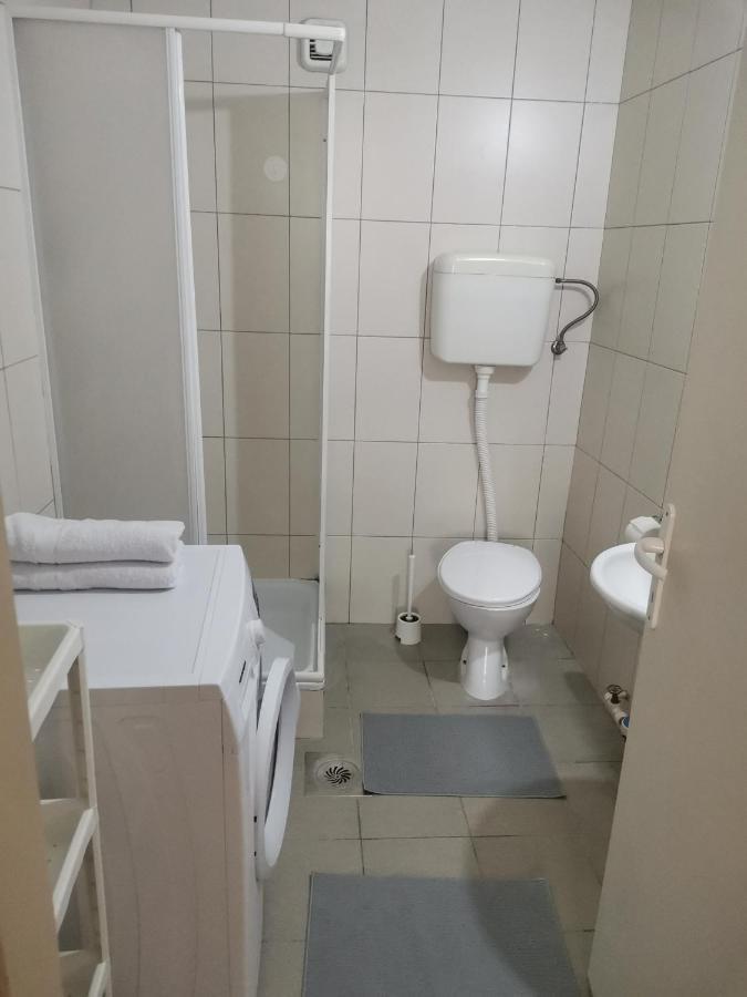 Apartamento Faris Donji Milanovac Exterior foto