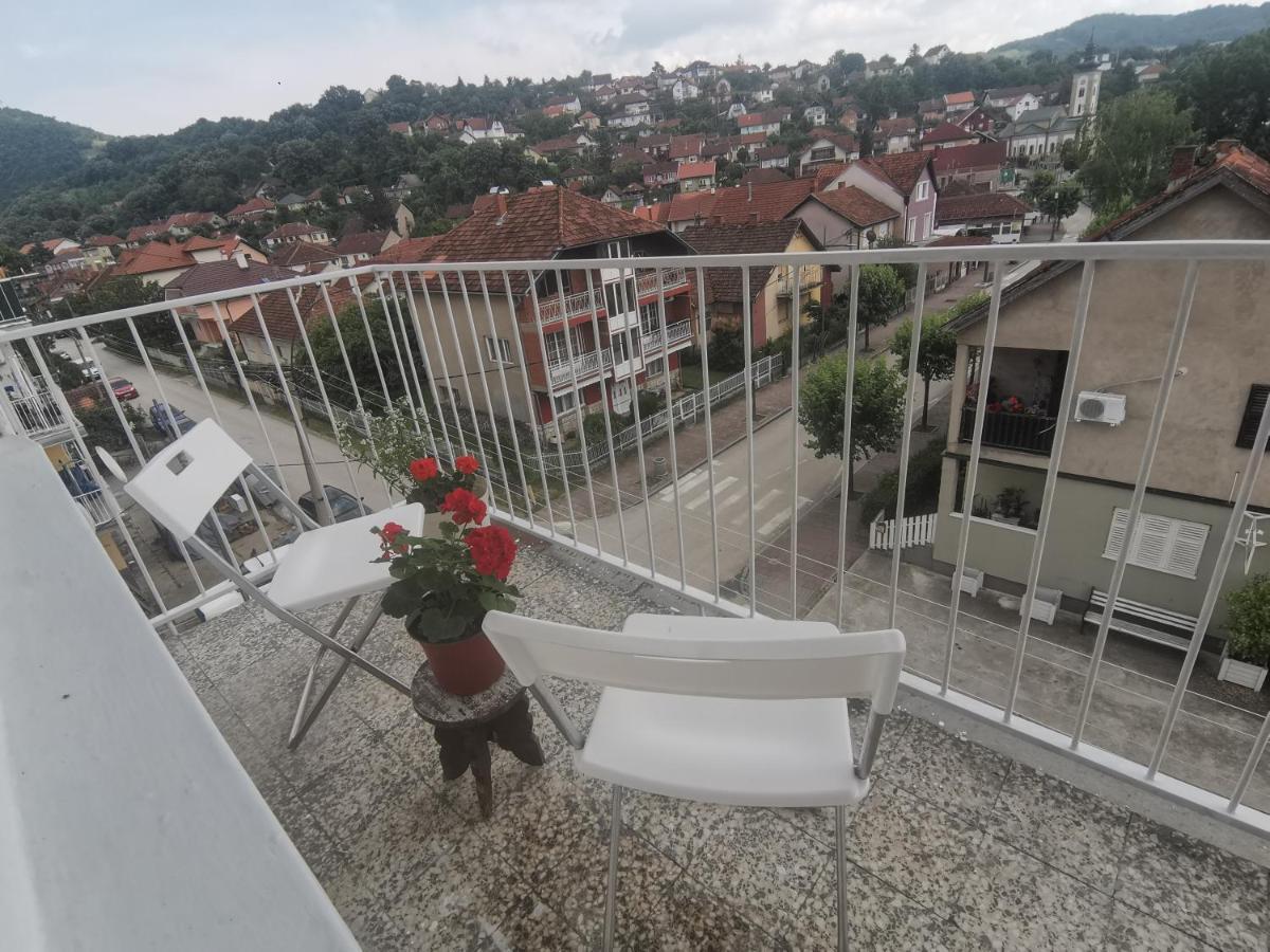Apartamento Faris Donji Milanovac Exterior foto